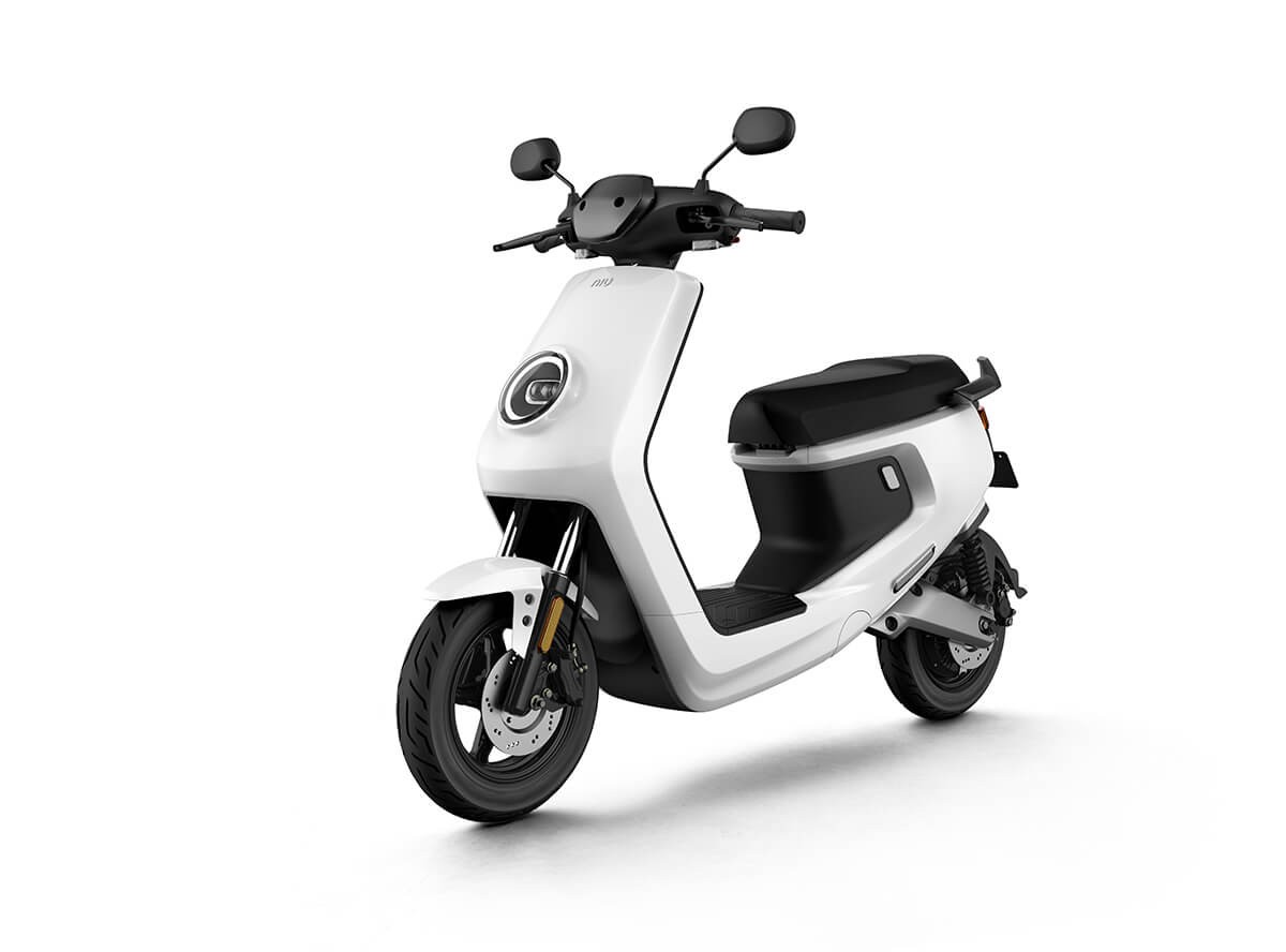 NIU MQi+ Sport — branco, perspetiva frontal